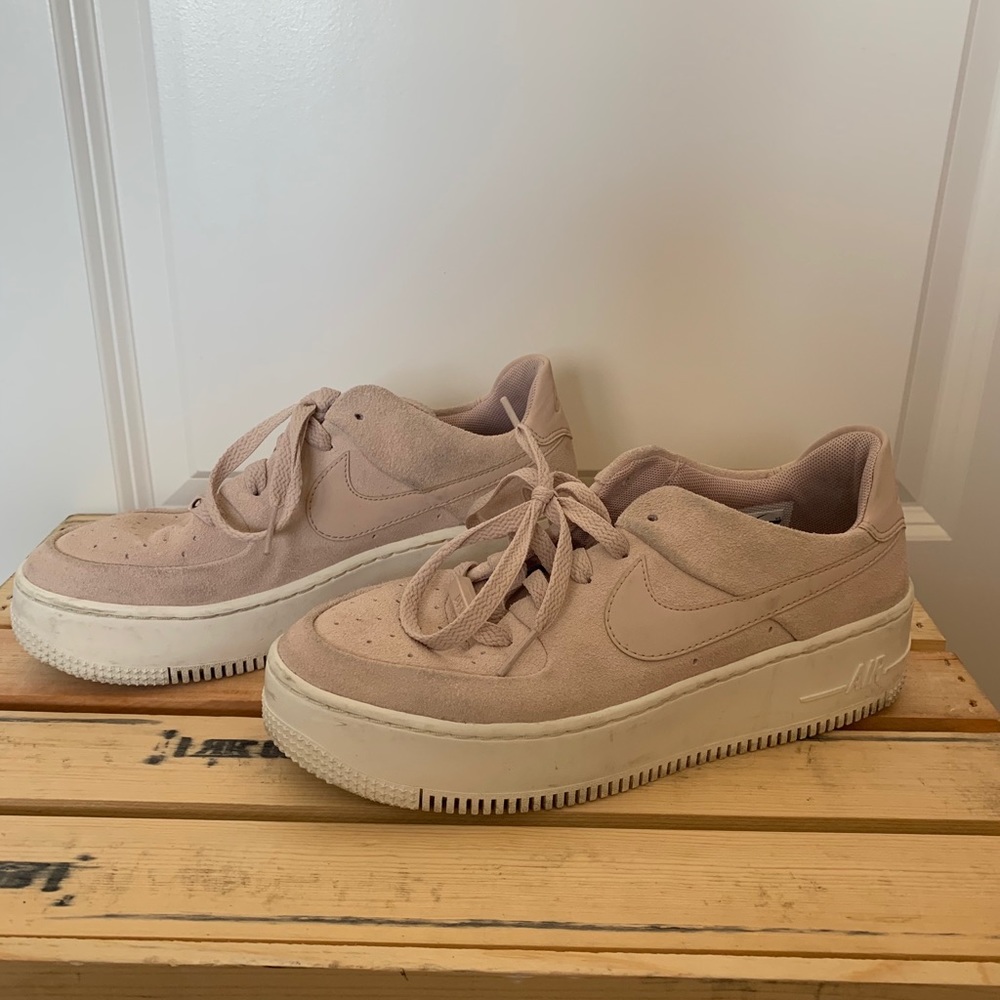 Nike Air Force 1